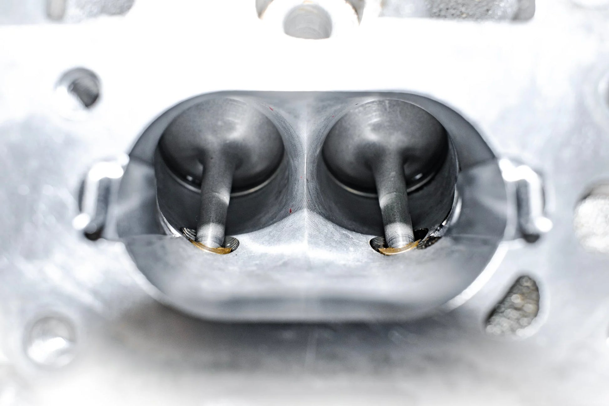18-20-tsi-ea888-gen-3-cnc-cylinder-head-porting-service-369978_jpg.webp?v=1743086836&width=1946